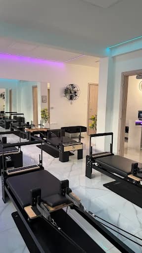 Flex & Flow Pilates